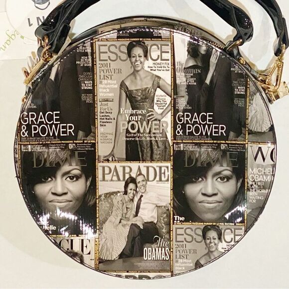 Obama Magazine Handbag Round Black/White glossy collage Purse, tote NWT - Picture 5 of 15